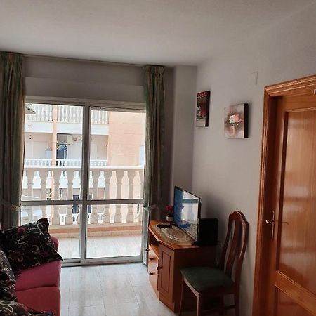 Apartment Close To All Amenities Торрев'єха Екстер'єр фото